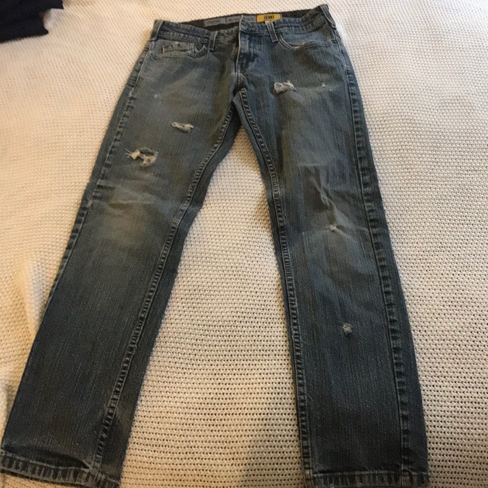Levi’s distressed skinny jeans